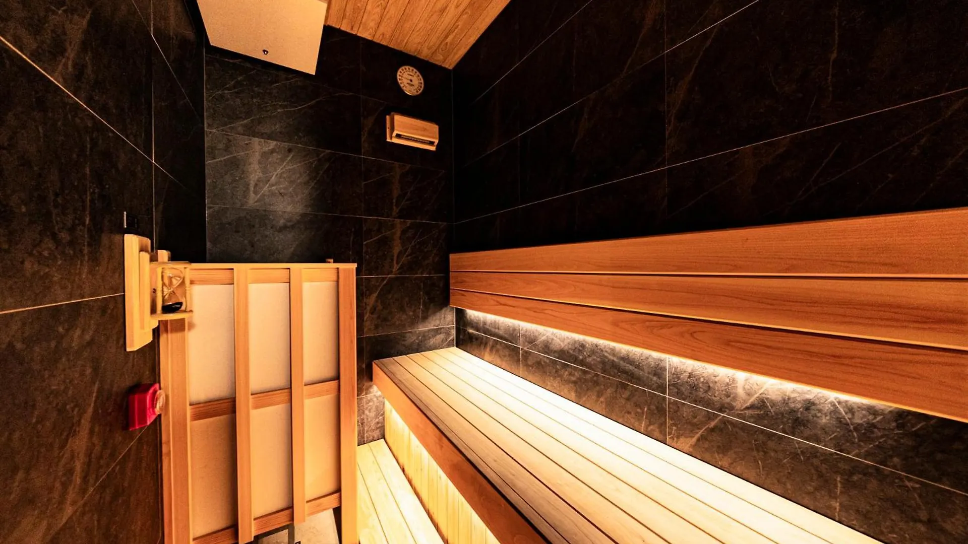 Hotel Lala Tsukasa Fukuoka  Love hotel Fukuoka (Fukuoka)